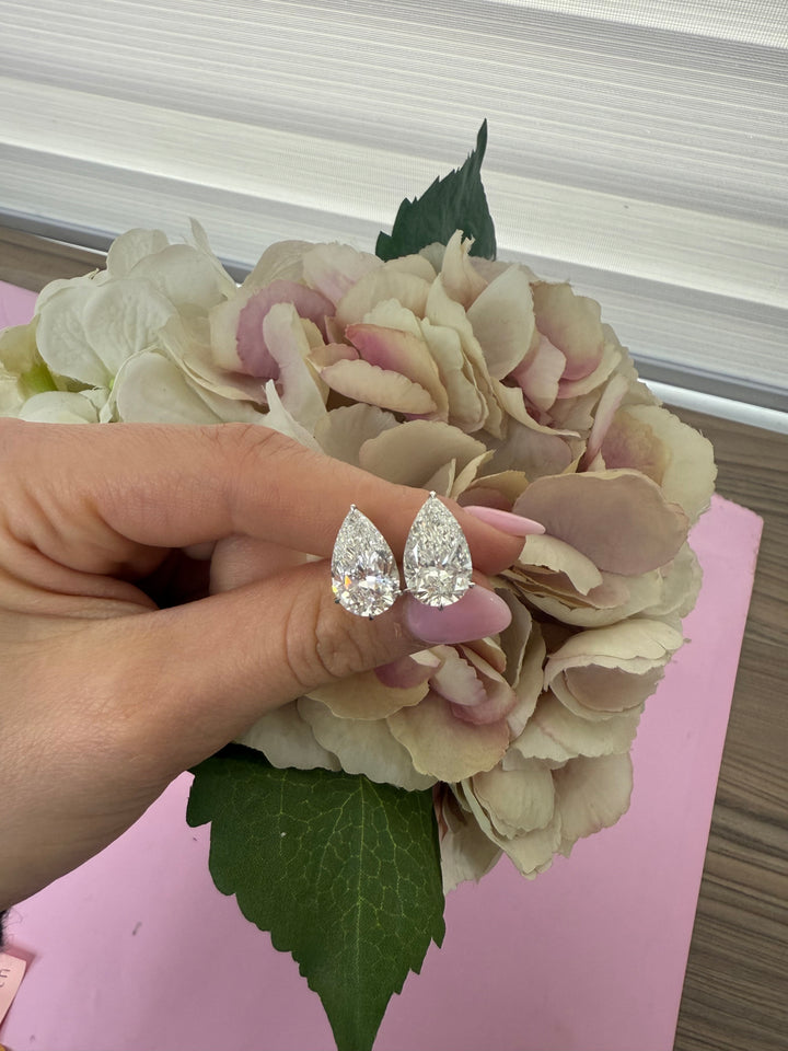 Pear Studs